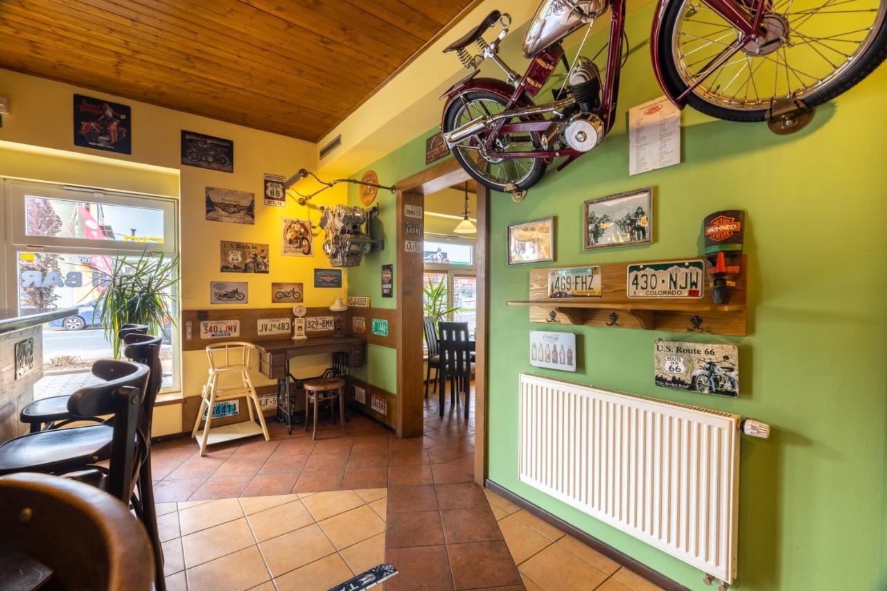 Penzion Rodos - Café Praga Exterior foto
